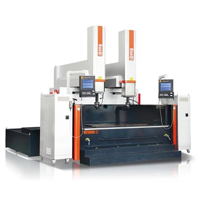 Máy đúc khuôn hai đầu CNC hoàn toàn